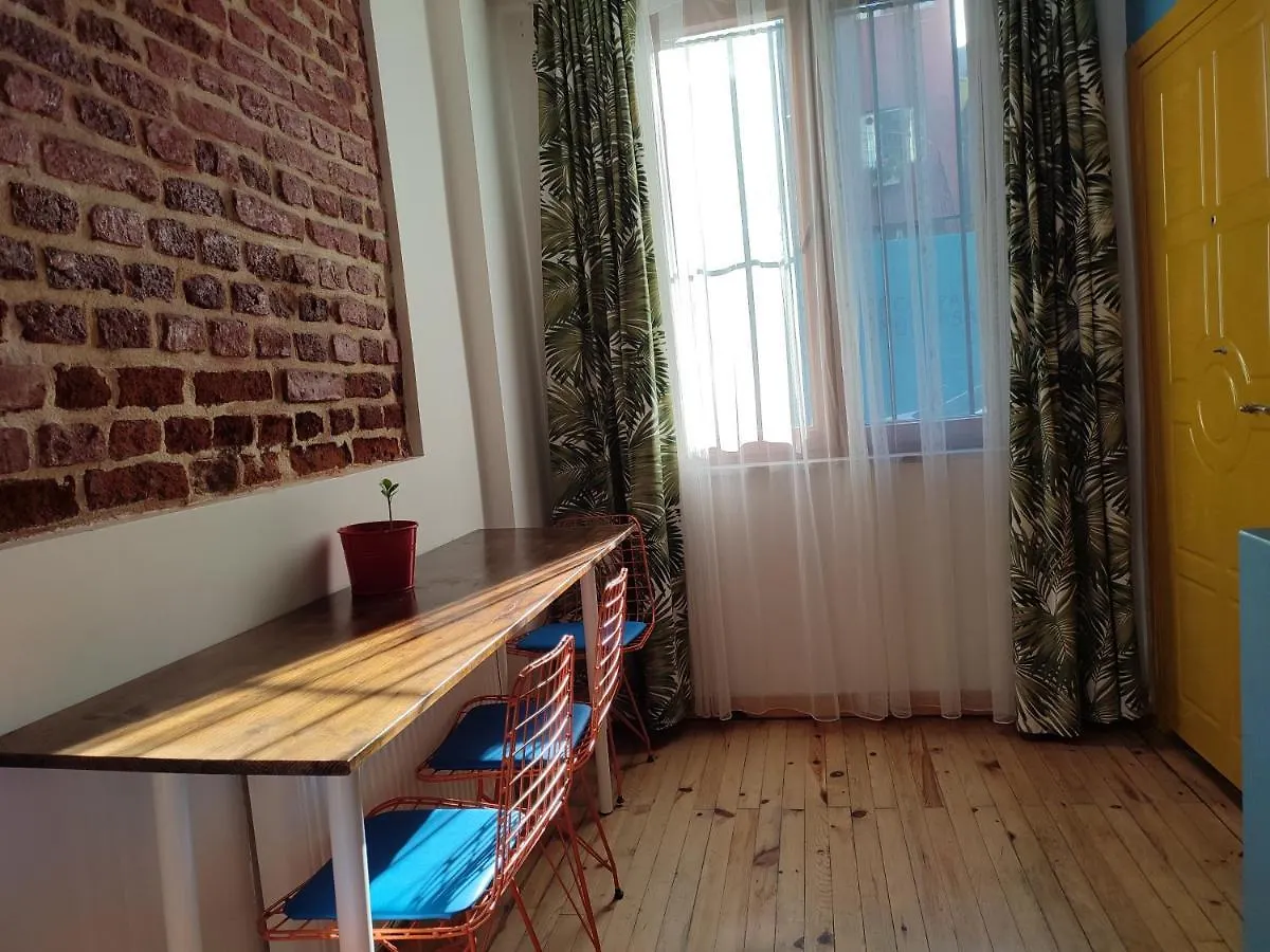 Kunterbunt Istanbul Apartment 0*,  Turkey